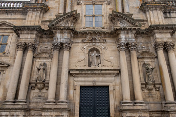Puerta principal de la iglesia del Monasterio de San Salvador de Celanova.