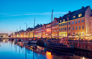 Fototapeta na wymiar Cityscape at night. Main tourist spot in Copenhagen.