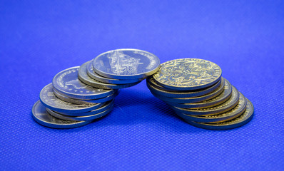 Moedas comemorativas ou de lembrança de todo o mundo.