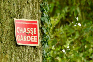 Chasse gard&eacute;e