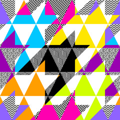 Fototapeta premium Seamless pattern. Pattern of triangles in geometric collage style. Vector image.