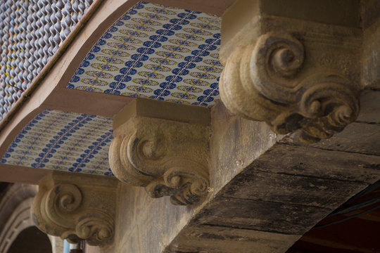 Detalle en un balc&oacute;n de la Plaza de Vic (Pla&ccedil;a de Vic)