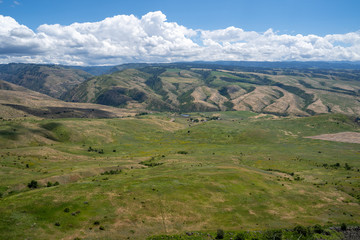 Fototapeta na wymiar View of the White Bird Grade valley in Idaho in summer