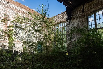 Old abandoned train station,Urbex.