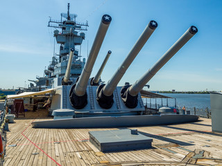 Guns of Battleship New Jersey © oldmn
