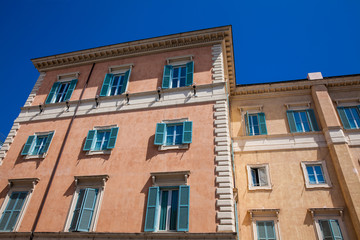 Fototapeta na wymiar Beautiful architecture of the antique buildings at Rome city center