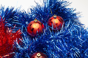 Bolas de Navidad y espumillón de color azul, decoración navideña, decoración del árbol de navidad
