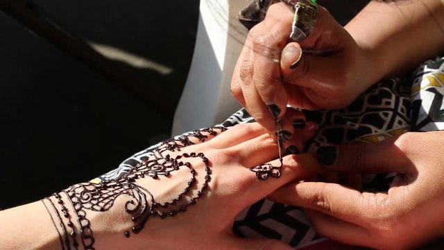 Hhand, coloring, traditional, indian, ornament, traditions, eastern, culture, painting, gel, body, glamour, cosmand coloring with traditional Indian ornament Mehendi. Indian Traditions Eastern culture