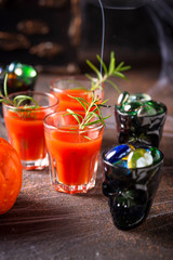 Halloweens drink bloody Mary cocktail