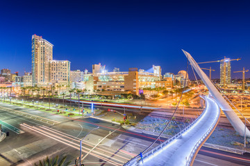 Fototapeta na wymiar San Diego, California cityscape at night.