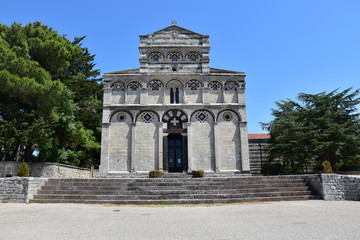 Fototapeta na wymiar Cattedrale San Pietro di Sorres Sardynia