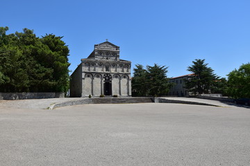 Fototapeta na wymiar Cattedrale San Pietro di Sorres Sardegna