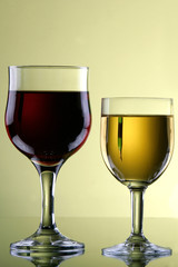 glass of red wine and white wine
