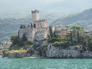 Malcesine – malerische Gemeinde am Ostufer des Gardasees in Norditalien