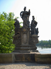 Fototapeta na wymiar Prague statue