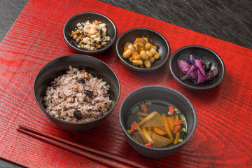 ごはんと味噌汁　Typical Japanese meal 