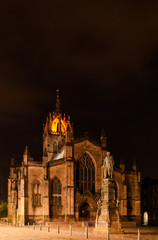 Fototapeta na wymiar Facade Of St Giles Cathedral By Night