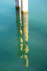 Poller im Wasser