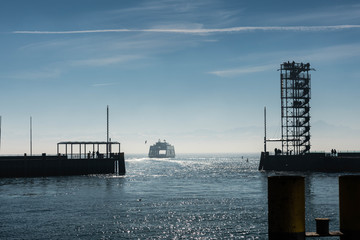 Hafeneinfahrt von Friedrichshafen am Bodensee