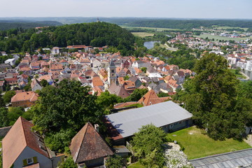 Fototapeta na wymiar Blick vom Burgturm auf Burglengenfeld