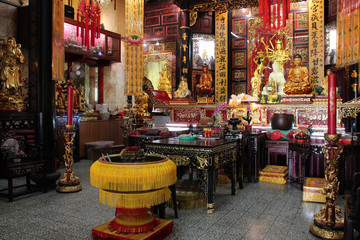 chinese temple (Leong San See Temple)  in singapore 