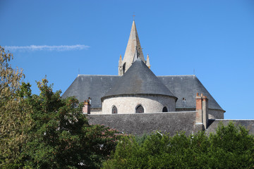 Fototapeta na wymiar Kirche von Meung sur Loire