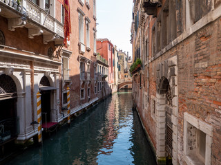 Fototapeta na wymiar Wasserstraße in Venedig