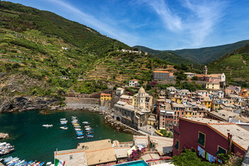 Fototapeta na wymiar Aerial view of the famous and ancient village of Vernazza. Cinque Terre, National park in Liguria, La Spezia province, Italy, Europe. UNESCO world heritage site