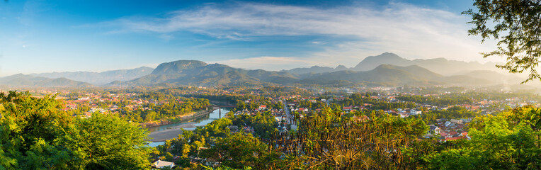 Scenetic of Laung Pra Bang from the top of Wat Phu Si. - obrazy, fototapety, plakaty