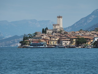 Malcesine – malerische Gemeinde am Ostufer des Gardasees in Norditalien