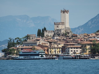 Malcesine – malerische Gemeinde am Ostufer des Gardasees in Norditalien