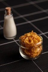 cornflakes and milk 