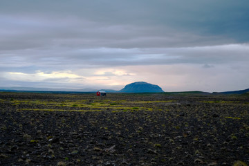 Abendstimmung über den Lavafeldern am Fuße Vulkans Hekla in Island