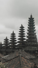 Bali Indonesien mit all seinen Facetten und Sehenswürdigkeiten Tempel und Wasserfall