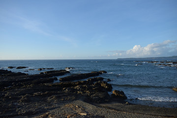 夏の橋杭岩の朝日