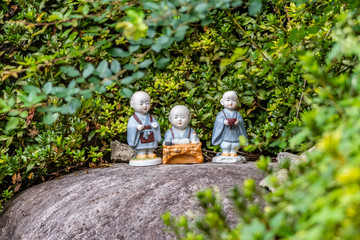 Buddhism training session in nature_Miniature monks version