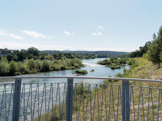 Rheinufer-Rundweg zwischen Rheinfelden (Baden) in Deuschtland und Rheinfelden (Schweiz). Gwild und Aufstiegsgewässer am Rhein