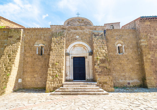Sovana (Italy) - A small etruscan and medieval stone village in the municipal of Sorano, province of Grosseto, Tuscany region; touristic attraction for cathedral, ruins and square.