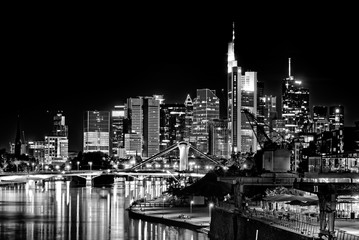 Skyline Frankfurt Flößerbrücke