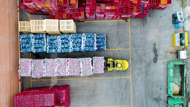 Separaci&oacute;n de basura  vista con dron
