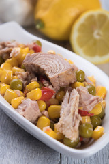 Tuna salad with vegetables