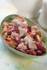 Tuna salad with vegetables