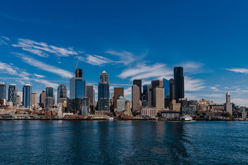 Fototapeta na wymiar Seattle waterfront view of downtown