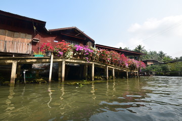 Fototapeta premium 水上の村