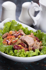 Tuna salad with vegetables