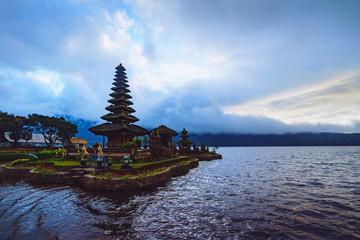 Tunjung Beji Ulun Danu Beratan Temple
