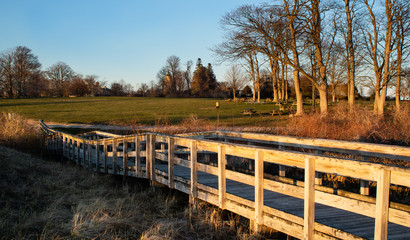 Fototapeta premium state park footbridge to beach