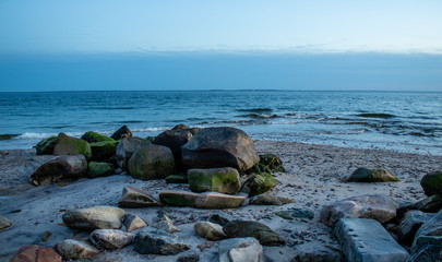 rocks at low tide on beach at Harkness State Park