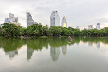 Fototapeta na wymiar Evening view of a park in Bangkok