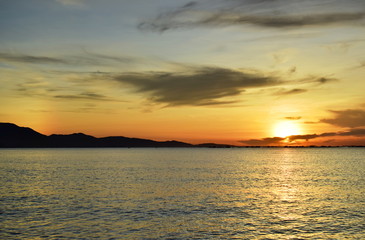 Fototapeta premium The sea wakes up. Sunrise over the South China sea. 